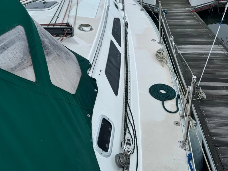 Slide: The Image of Adjustable Genoa Leads - 79