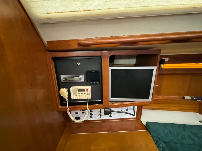 Slide: The Image of Nav Station - 88