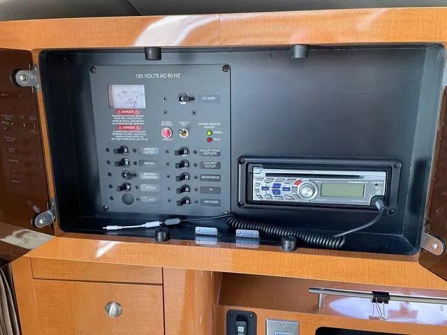 Slide: The Image of Chaparral 250 Signature 2008 - 19