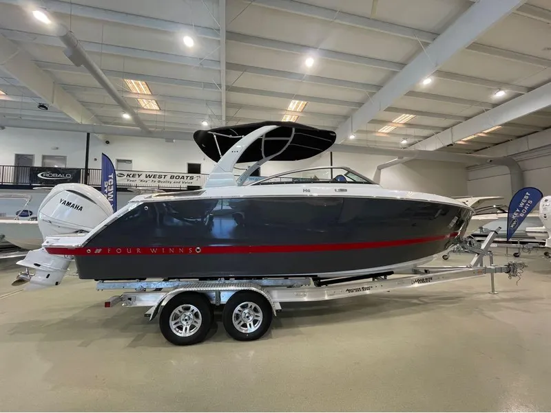 The Image of Four Winns H6 OB 2025 - 1