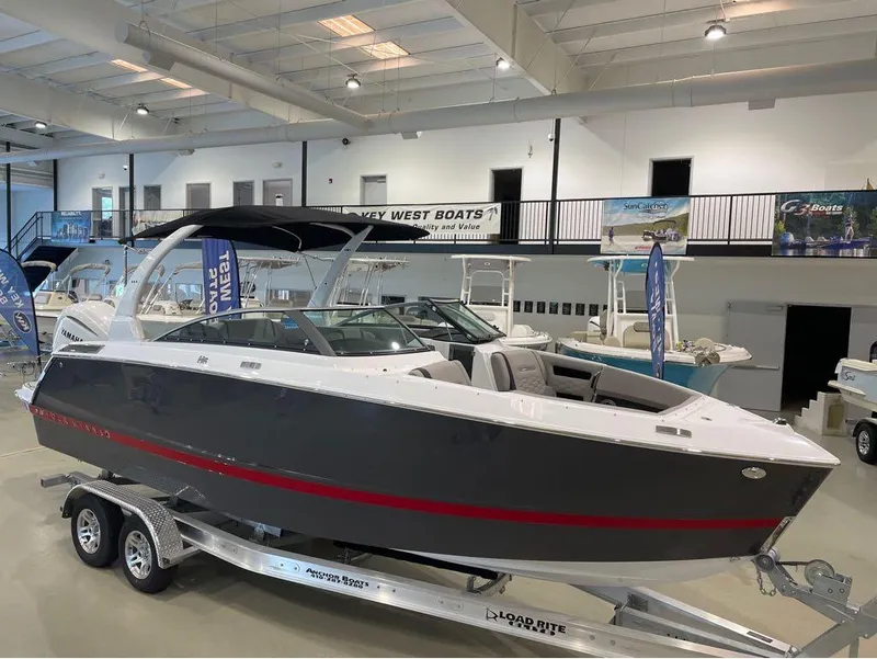 Slide: The Image of Four Winns H6 OB 2025 - 10