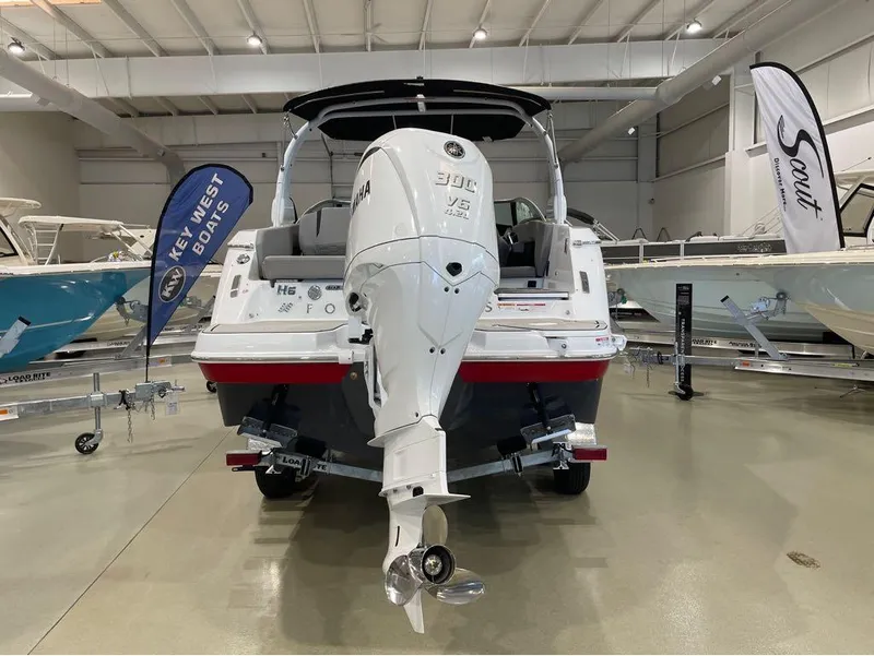 Slide: The Image of Four Winns H6 OB 2025 - 22