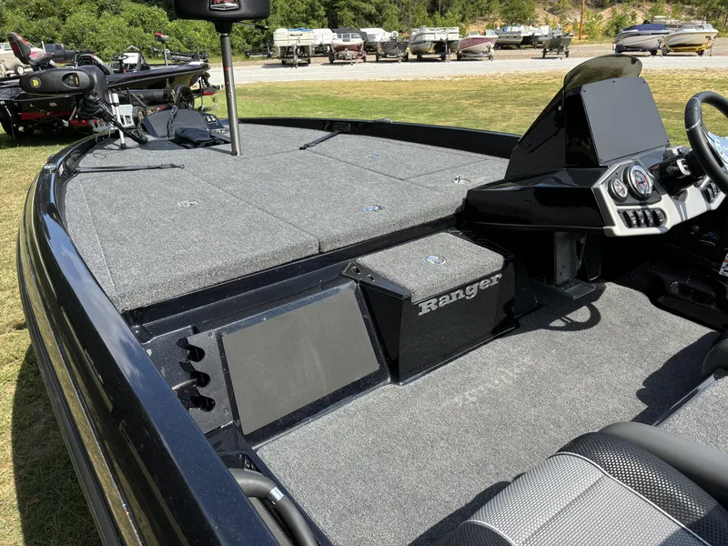 Slide: The Image of Ranger Z185 2025 - 7