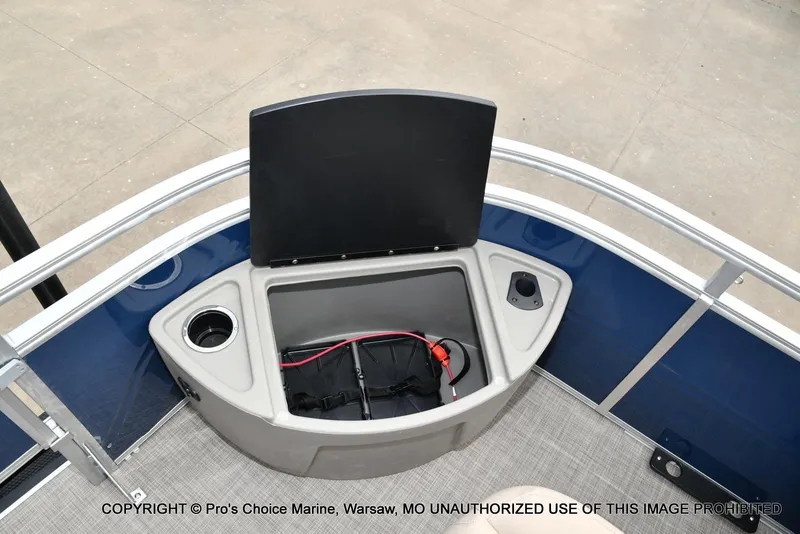 Slide: The Image of Sun Tracker Fishin' Barge 20 DLX 2025 - 22