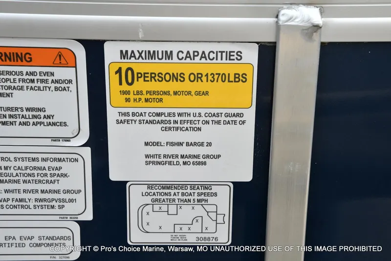 Slide: The Image of Sun Tracker Fishin' Barge 20 DLX 2025 - 33