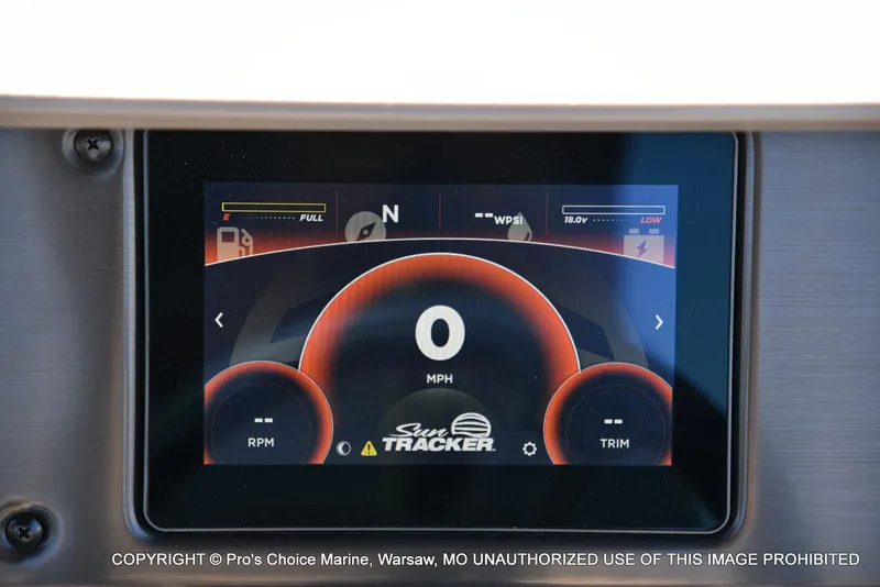 Slide: The Image of Sun Tracker Fishin' Barge 20 DLX 2025 - 36