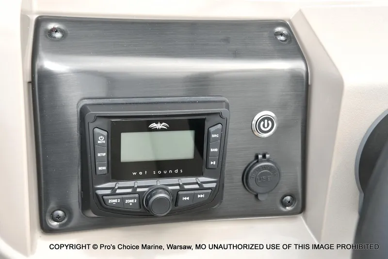 Slide: The Image of Sun Tracker Fishin' Barge 20 DLX 2025 - 39