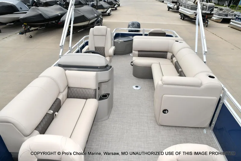 Slide: The Image of Sun Tracker Fishin' Barge 20 DLX 2025 - 5