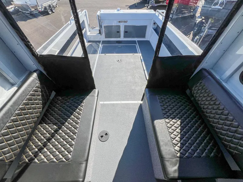 Slide: The Image of North River 24 Seahawk Fastback 2026 - 15