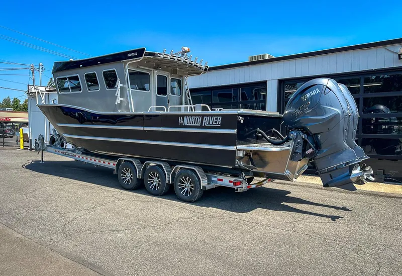 Slide: The Image of North River Endurance 3200EXL 2026 - 3