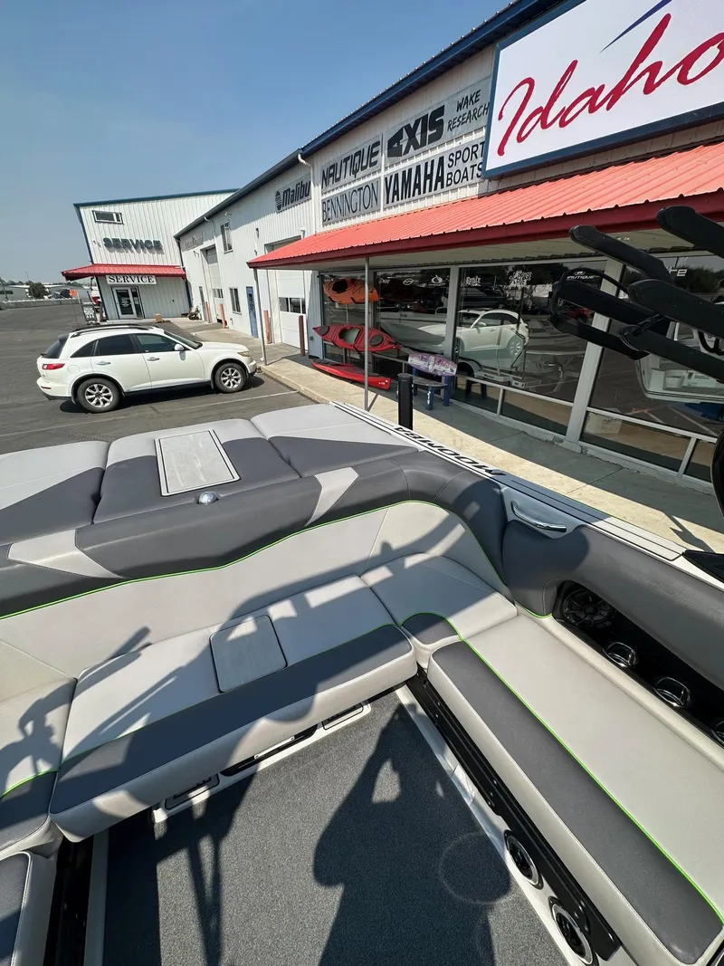 Slide: The Image of Moomba Craz 2020 - 16