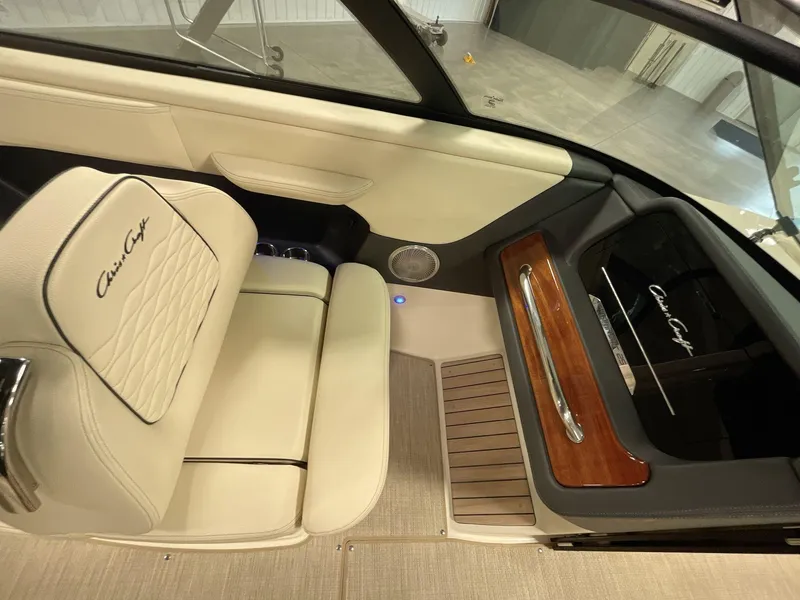 Slide: The Image of Chris-Craft Sportster 25 2025 - 13