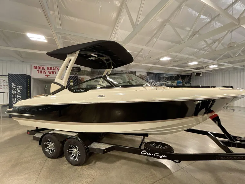 Slide: The Image of Chris-Craft Sportster 25 2025 - 4