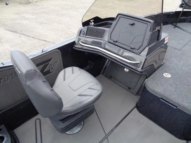Slide: The Image of 2024 Nitro ZV21 Pro boat deck with seat and control panel. - 10