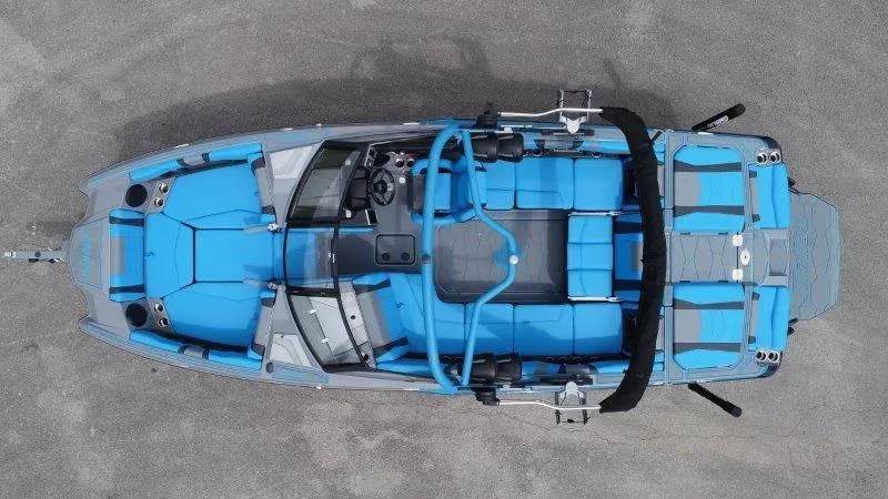 Slide: The Image of Malibu Wakesetter 23 MXZ 2024 - 104