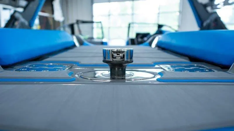 Slide: The Image of Malibu Wakesetter 23 MXZ 2024 - 11