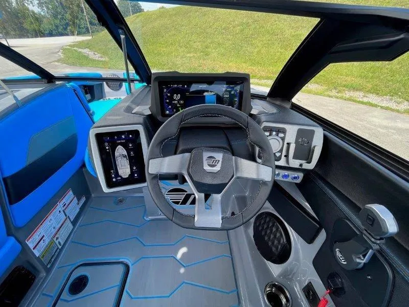 Slide: The Image of Malibu Wakesetter 23 MXZ 2024 - 121