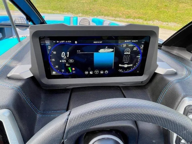 Slide: The Image of Malibu Wakesetter 23 MXZ 2024 - 122