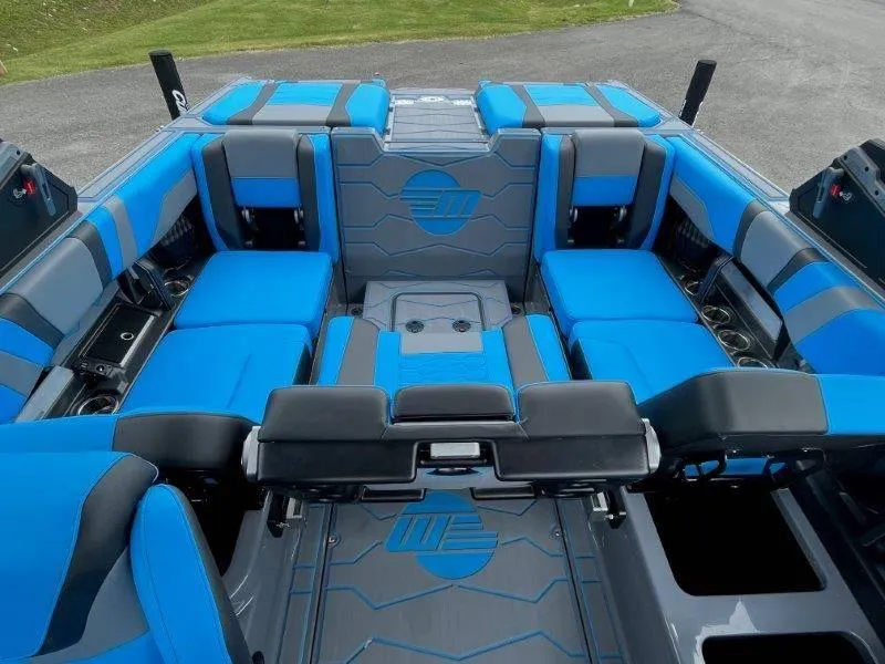 Slide: The Image of Malibu Wakesetter 23 MXZ 2024 - 136