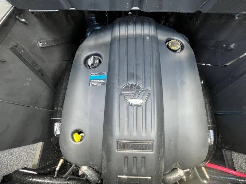 Slide: The Image of Malibu Wakesetter 23 MXZ 2024 - 141