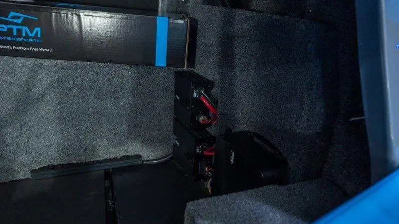 Slide: The Image of Malibu Wakesetter 23 MXZ 2024 - 15