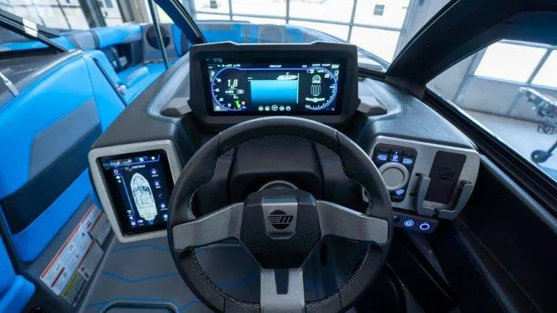 Slide: The Image of Malibu Wakesetter 23 MXZ 2024 - 38