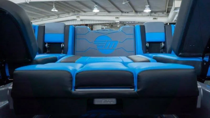 Slide: The Image of Malibu Wakesetter 23 MXZ 2024 - 48