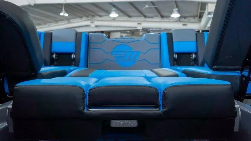 Slide: The Image of Malibu Wakesetter 23 MXZ 2024 - 51