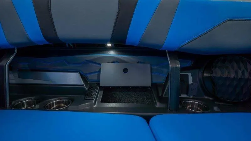 Slide: The Image of Malibu Wakesetter 23 MXZ 2024 - 53