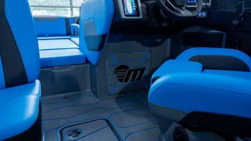 Slide: The Image of Malibu Wakesetter 23 MXZ 2024 - 62