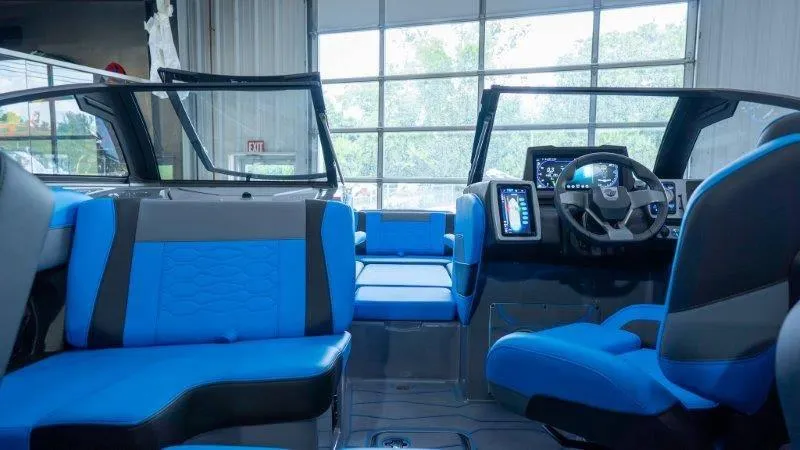 Slide: The Image of Malibu Wakesetter 23 MXZ 2024 - 71