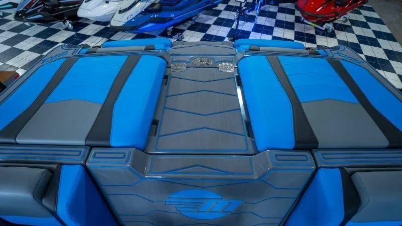 Slide: The Image of Malibu Wakesetter 23 MXZ 2024 - 73