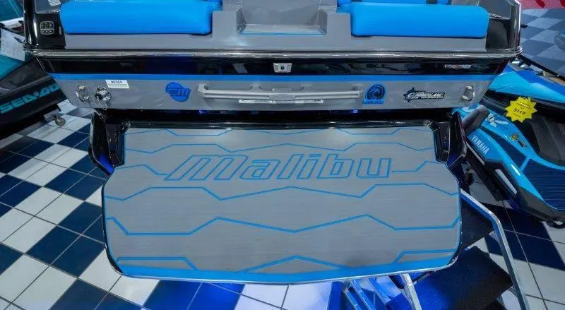 Slide: The Image of Malibu Wakesetter 23 MXZ 2024 - 78