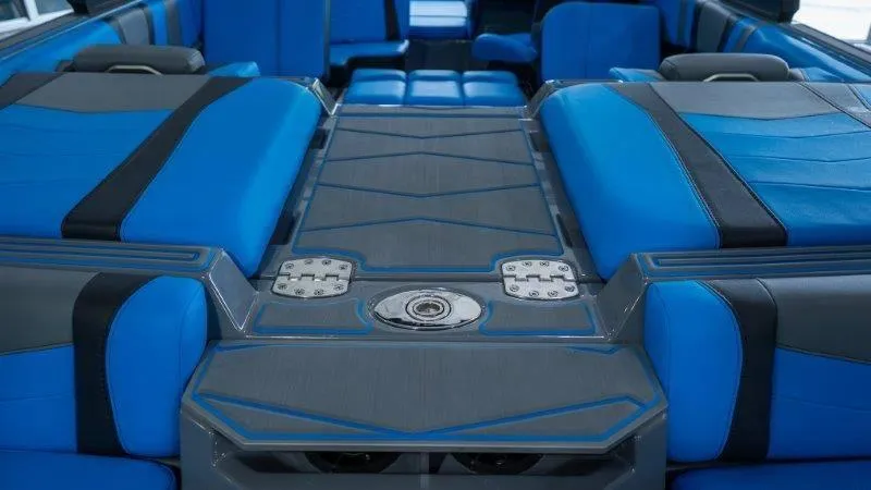 Slide: The Image of Malibu Wakesetter 23 MXZ 2024 - 81