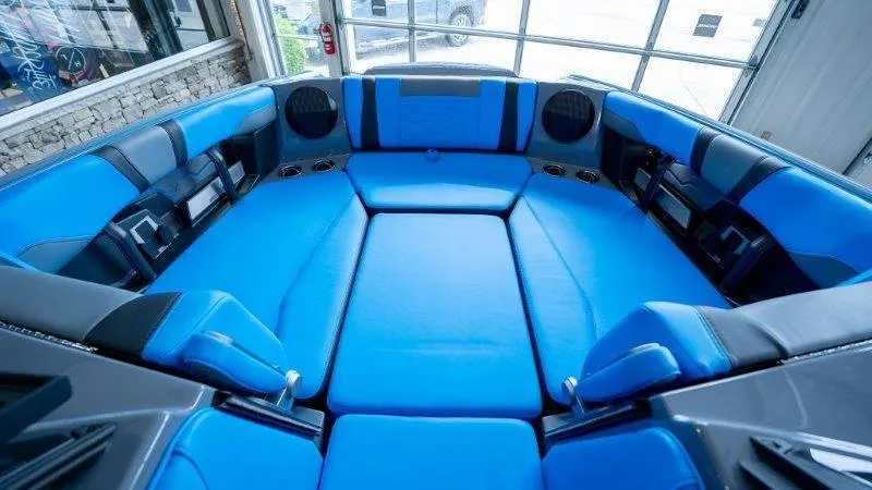 Slide: The Image of Malibu Wakesetter 23 MXZ 2024 - 89