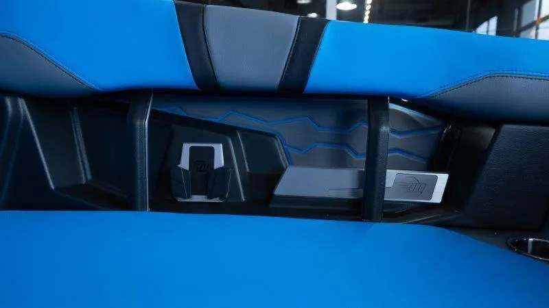 Slide: The Image of Malibu Wakesetter 23 MXZ 2024 - 93