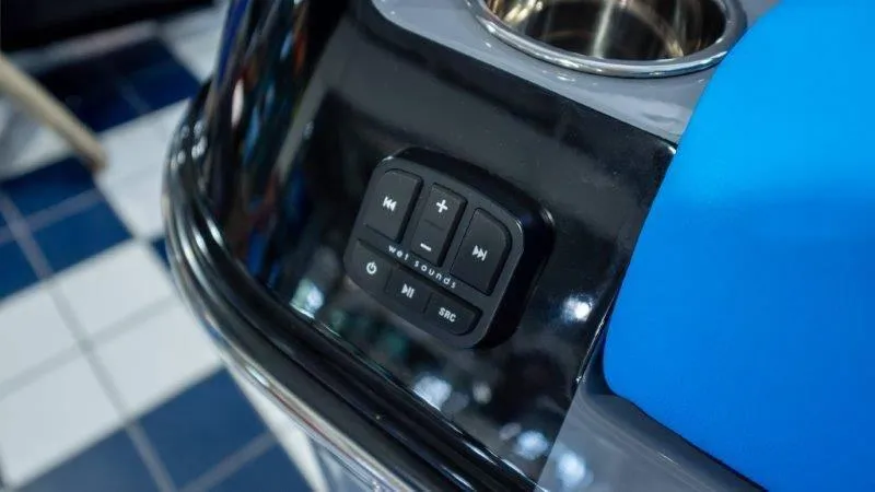 Slide: The Image of Malibu Wakesetter 23 MXZ 2024 - 99