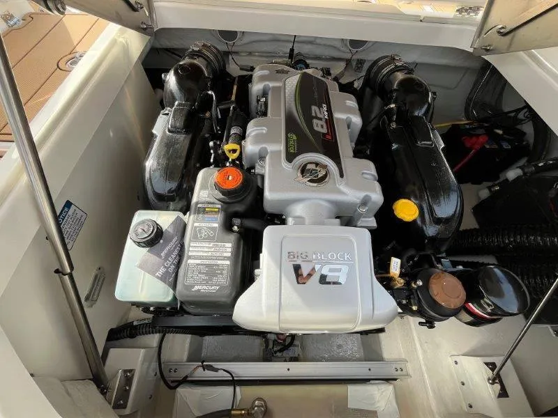 Slide: The Image of 2024 Chaparral 267 SSX boat engine, featuring a powerful Big Block V8. - 40