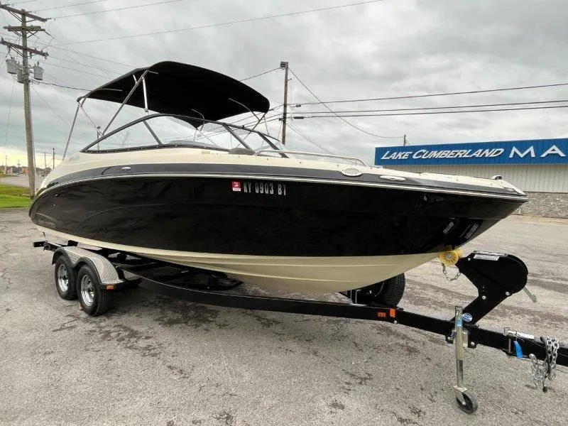 Slide: The Image of Yamaha 242 Limited 2015 - 18