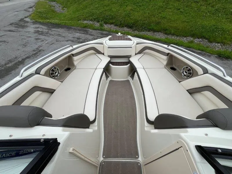 Slide: The Image of Yamaha 242 Limited 2015 - 36