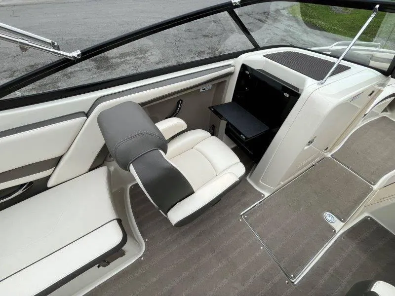 Slide: The Image of Yamaha 242 Limited 2015 - 41