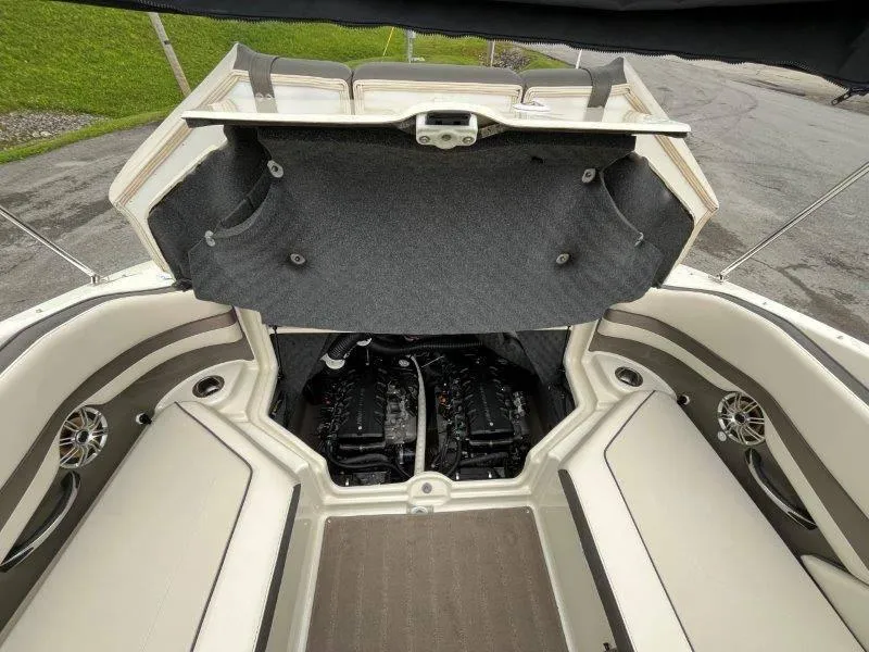 Slide: The Image of Yamaha 242 Limited 2015 - 43