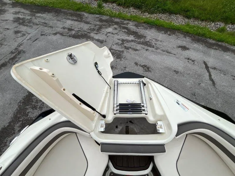 Slide: The Image of Yamaha 242 Limited 2015 - 45