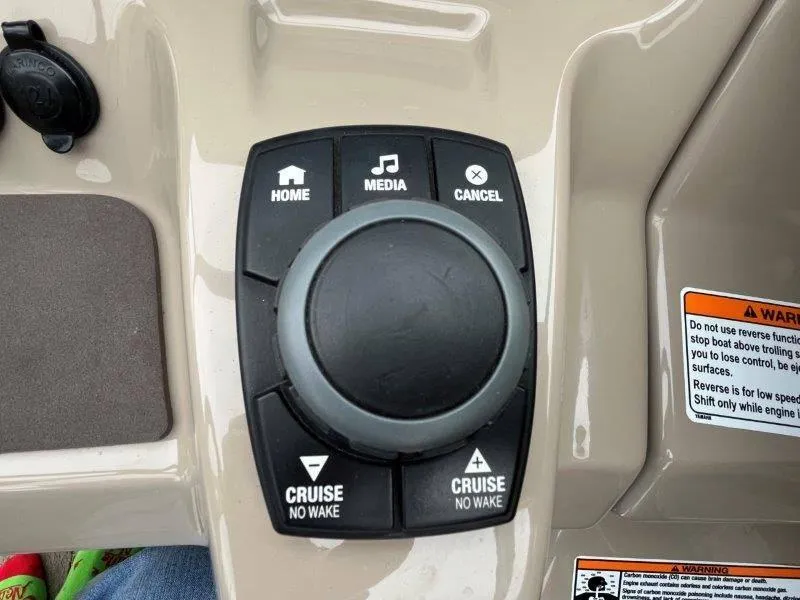 Slide: The Image of Yamaha 242 Limited 2015 - 56