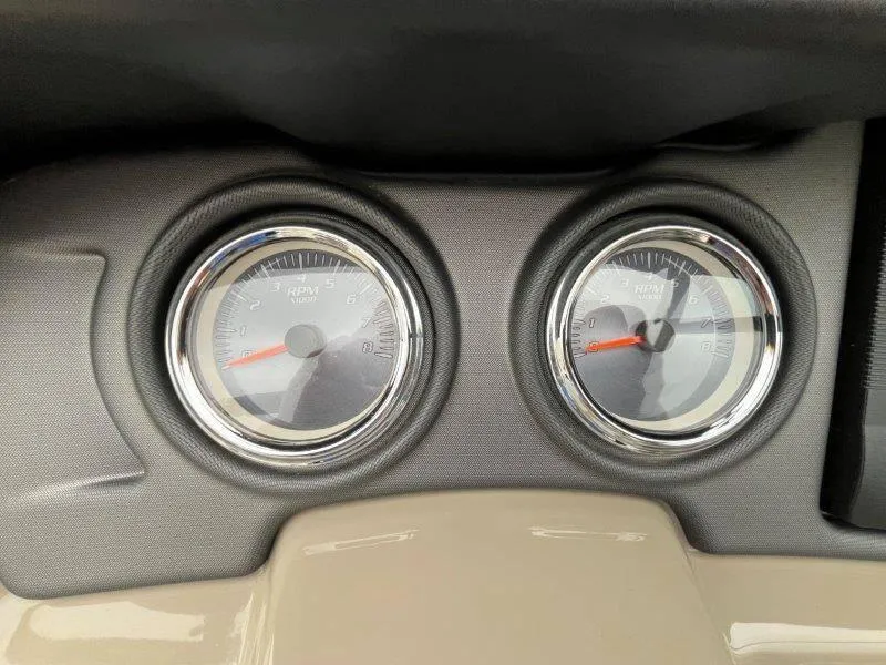 Slide: The Image of Yamaha 242 Limited 2015 - 61