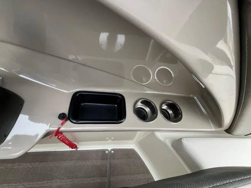 Slide: The Image of Yamaha 242 Limited 2015 - 63