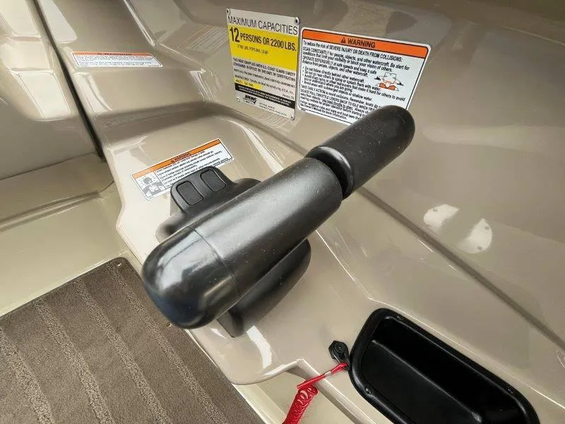 Slide: The Image of Yamaha 242 Limited 2015 - 64