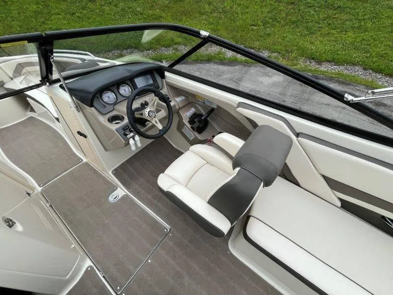 Slide: The Image of Yamaha 242 Limited 2015 - 66