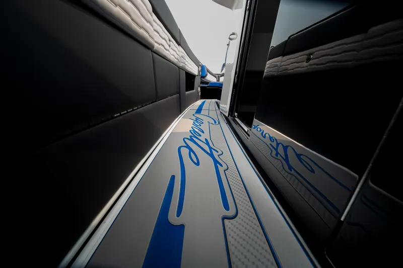 Slide: The Image of Cigarette 42' Auroris 2025 - 53