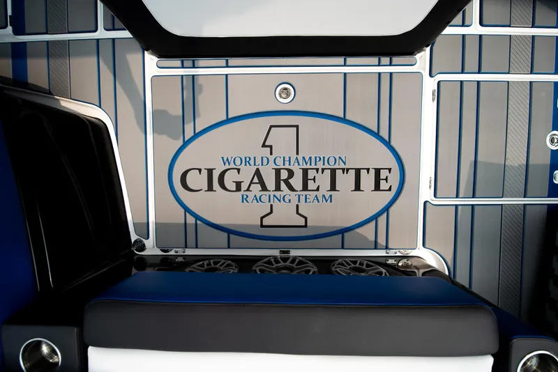 Slide: The Image of Cigarette 42' Auroris 2025 - 55